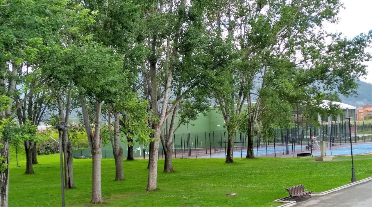 Apartamento Estelas De Cantabria Corrales De Buelna Exterior foto